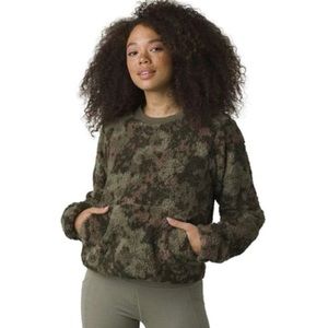 Prana polar escape pullover sweater size small perfect condition (super warm).